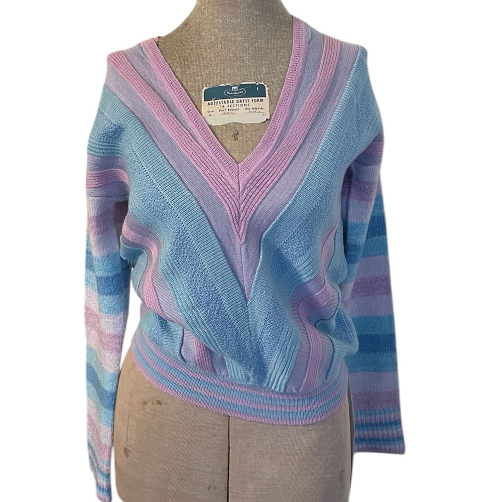 Tularose Kinsley Striped V-Neck Sweater Pink Blue - Picture 4 of 15